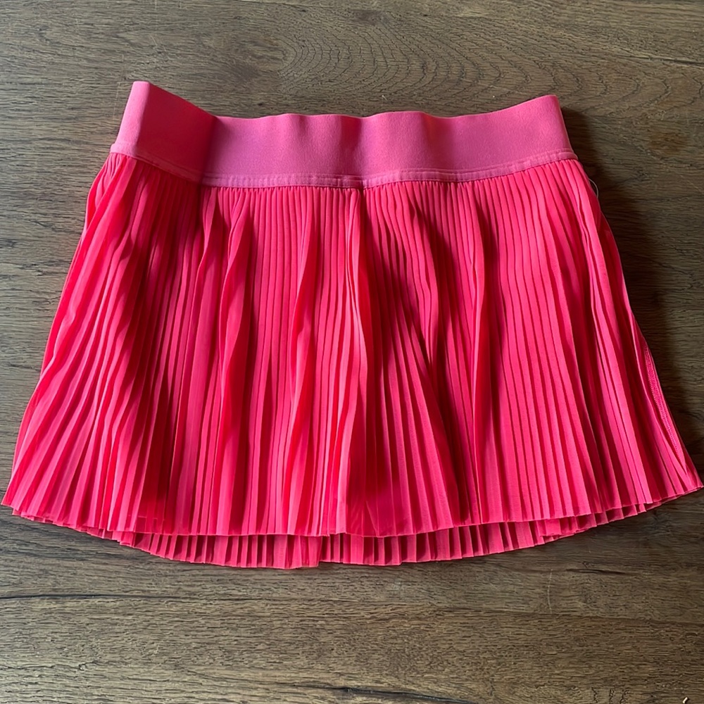 NWT lululemon mesh pleats mid rise mini tennis skirt - lipgloss